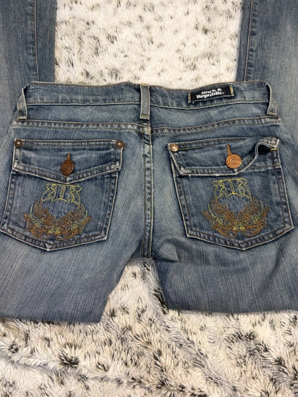 Y2K Rock & Republic Light Blue Low Rise Embroidered Back Pocket Bootcut Jeans
